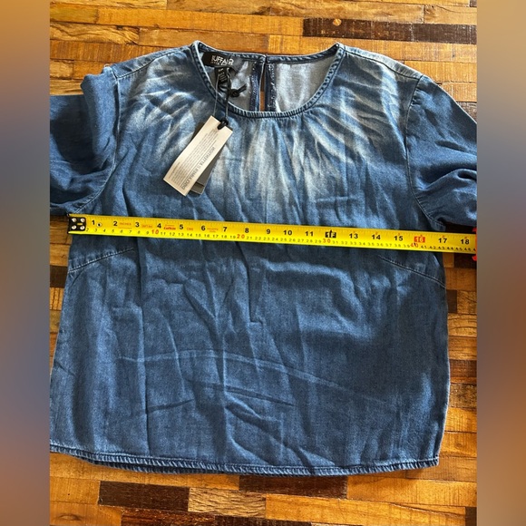 NWT BUFFALO Bell Sleeve 70’s Vibe Blue Denim Top Size Small - Picture 6 of 8